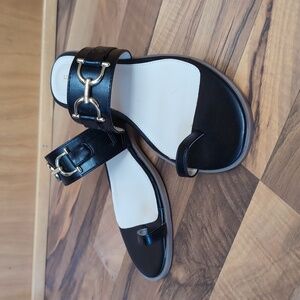 Liz Claiborne LC Argent Black Sandals gold tone horse bit size 7 NWOT